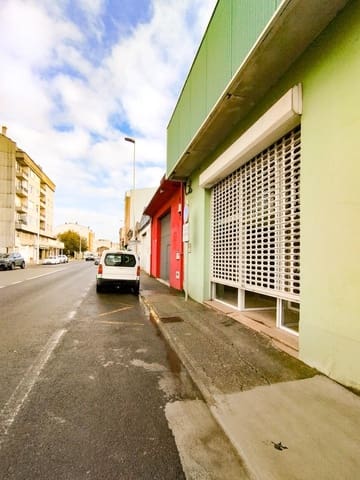 Virksomhed til leje i Carballo - € 650 (Ref: 9383373)