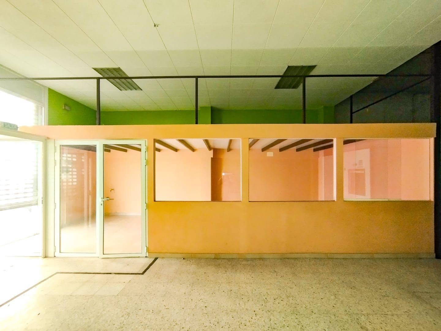 Business for rent in Carballo - € 650 (Ref: 9383373)