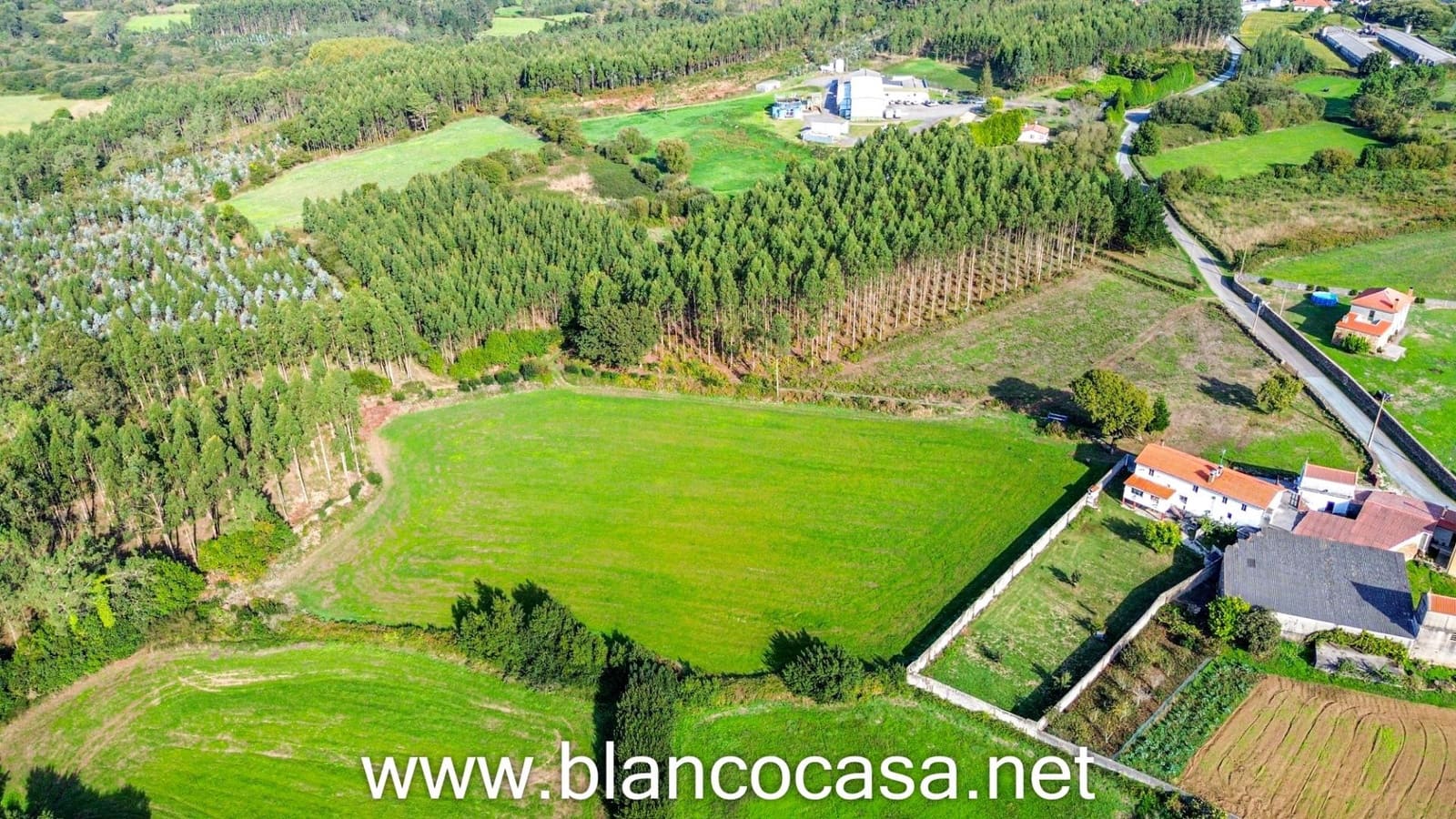 7 slaapkamer Finca/Landhuis te koop in Carballo met garage - € 299.900 (Ref: 9383378)