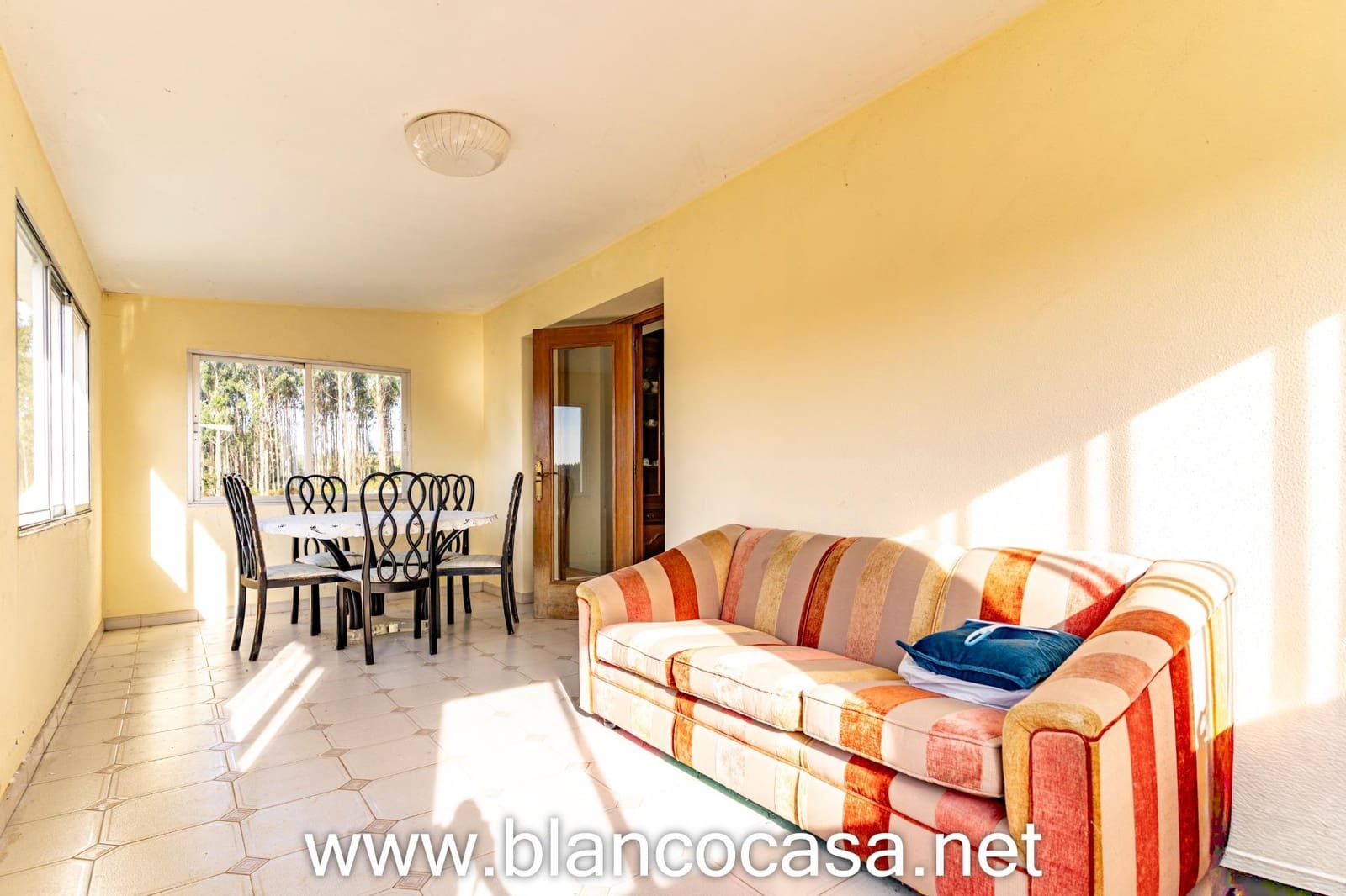 7 slaapkamer Finca/Landhuis te koop in Carballo met garage - € 299.900 (Ref: 9383378)