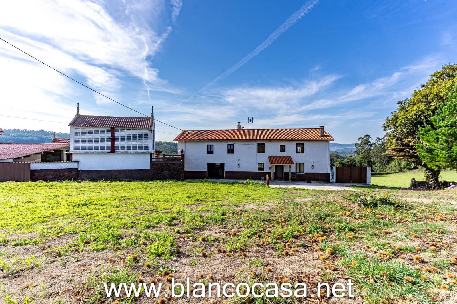 7 slaapkamer Finca/Landhuis te koop in Carballo met garage - € 299.900 (Ref: 9383378)
