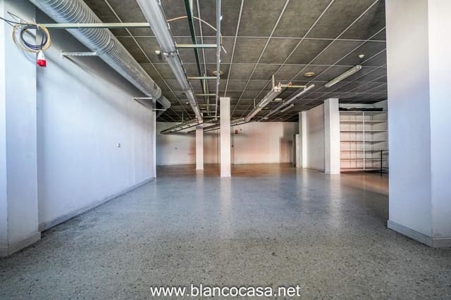 Erhverv til leje i Carballo - € 500 (Ref: 9383380)