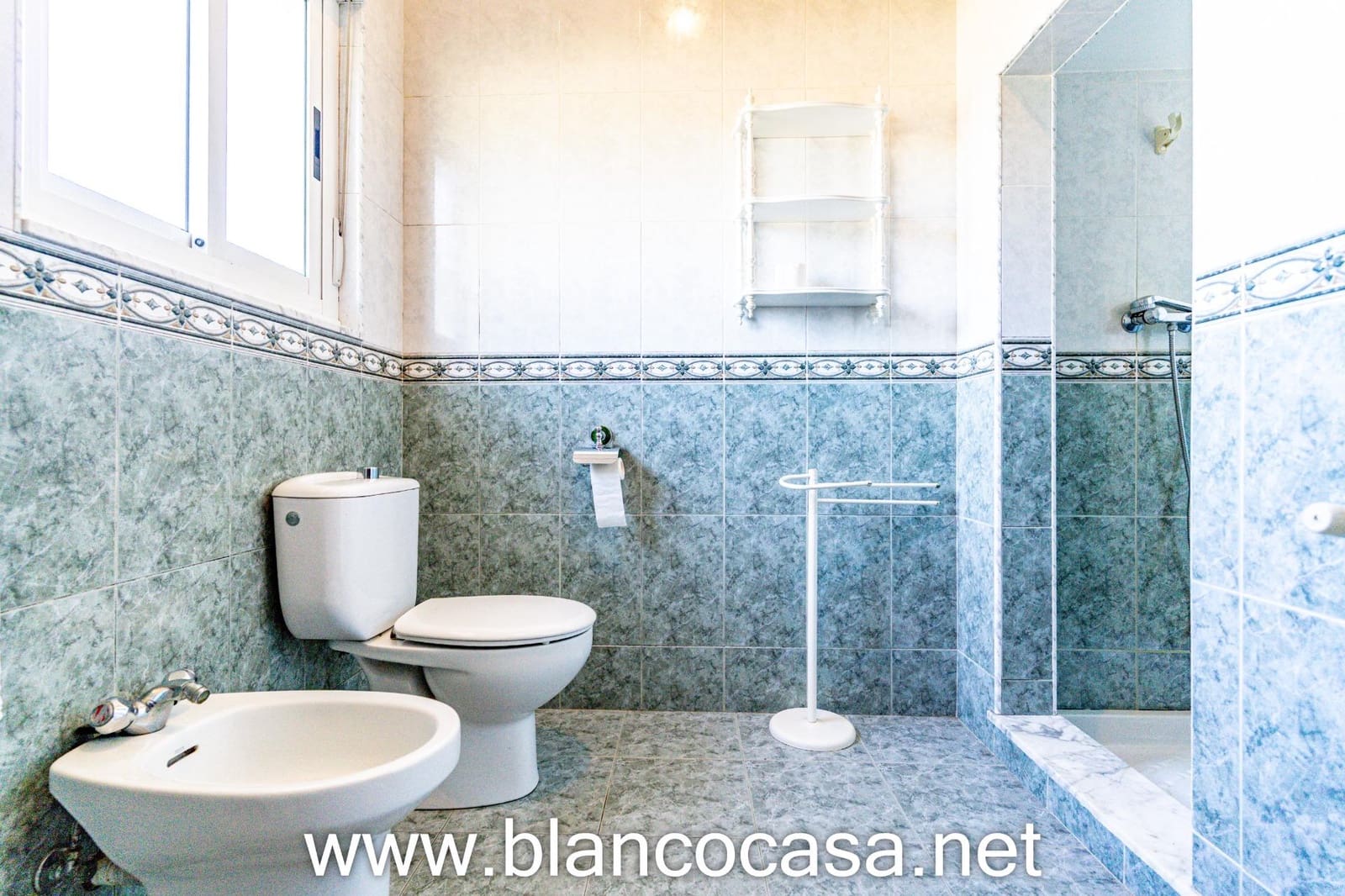 5 soverom Finca/Herregård til salgs i Carballo med garasje - € 284 900 (Ref: 9383383)