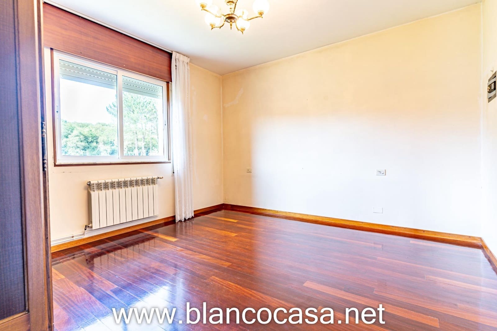 5 soverom Finca/Herregård til salgs i Carballo med garasje - € 284 900 (Ref: 9383383)