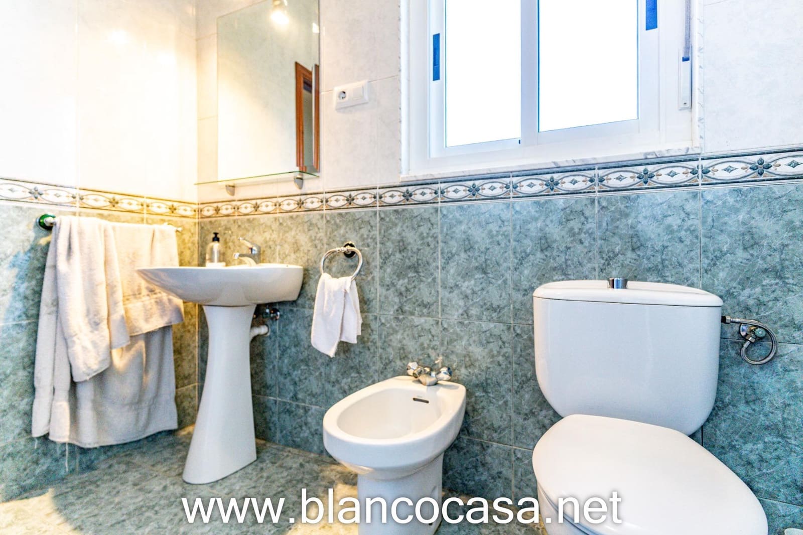 5 soverom Finca/Herregård til salgs i Carballo med garasje - € 284 900 (Ref: 9383383)