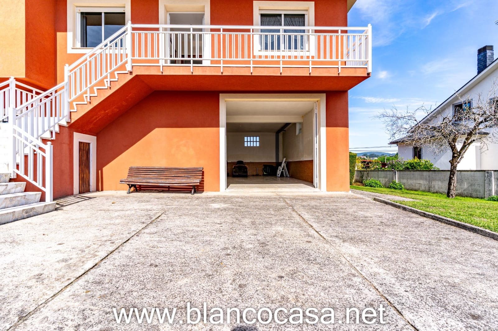 5 soverom Finca/Herregård til salgs i Carballo med garasje - € 284 900 (Ref: 9383383)