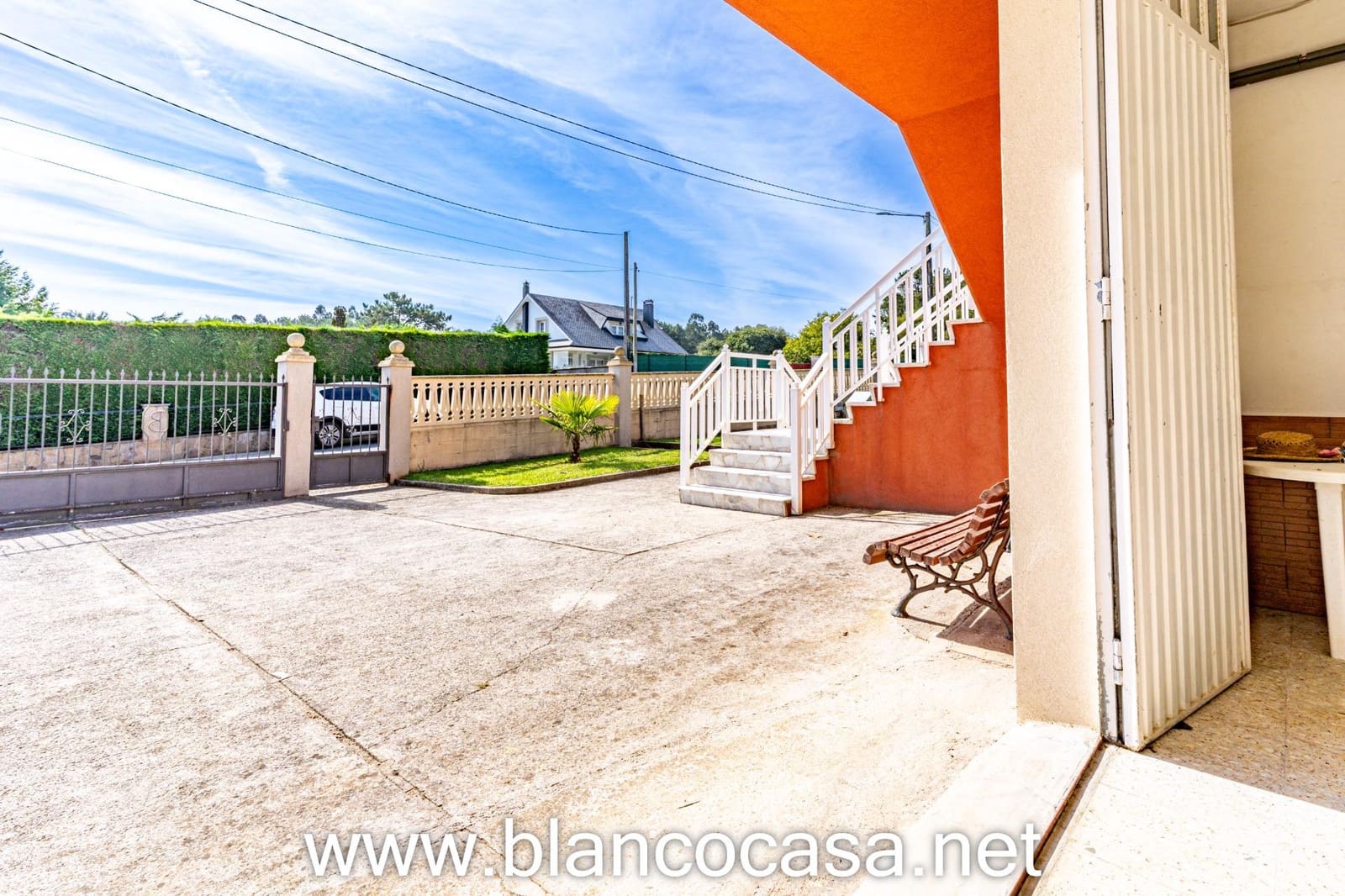 5 soverom Finca/Herregård til salgs i Carballo med garasje - € 284 900 (Ref: 9383383)