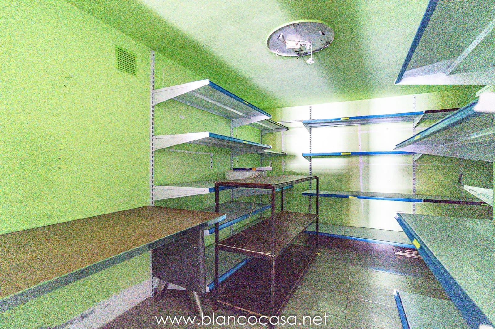 1 slaapkamer Commercieel te koop in Carballo - € 139.990 (Ref: 9383384)