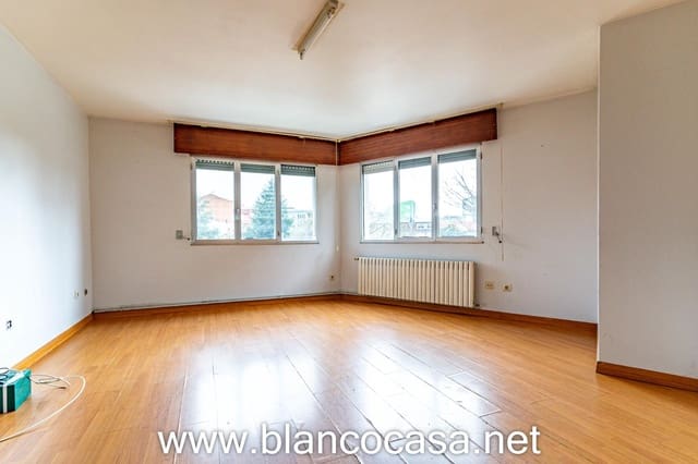 2 Zimmer Wohnung zu verkaufen in Carballo mit Garage - 111.000 € (Ref: 9383385)