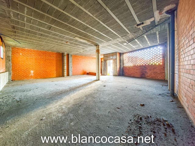 Kaupallinen myytävänä paikassa Carballo - 69 900 € (Ref: 9383386)