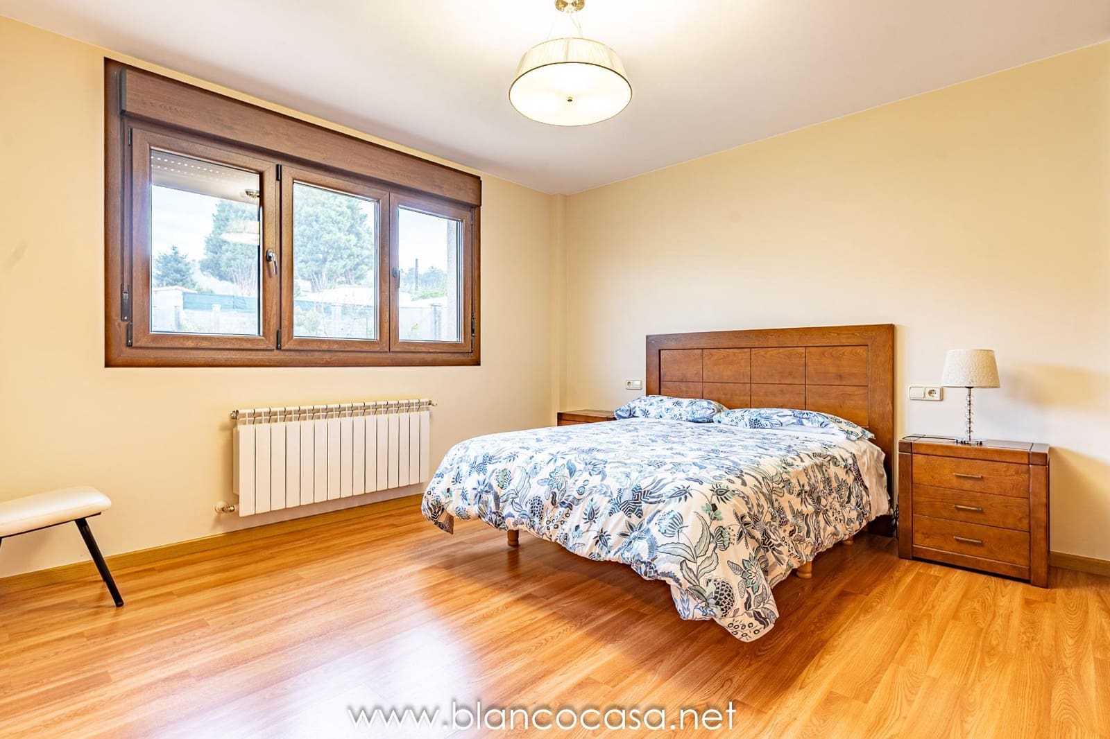 6 sypialnia Willa na sprzedaż w Carballo z garażem - 440 000 € (Ref: 9383387)