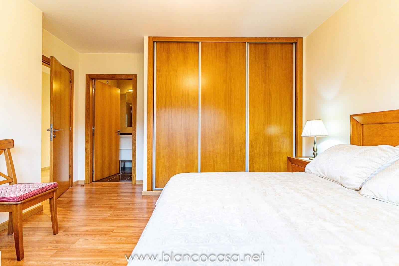 6 sypialnia Willa na sprzedaż w Carballo z garażem - 440 000 € (Ref: 9383387)