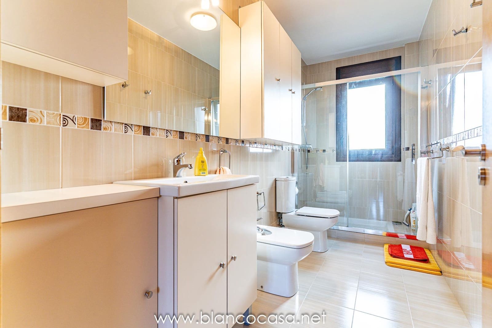 6 sypialnia Willa na sprzedaż w Carballo z garażem - 440 000 € (Ref: 9383387)