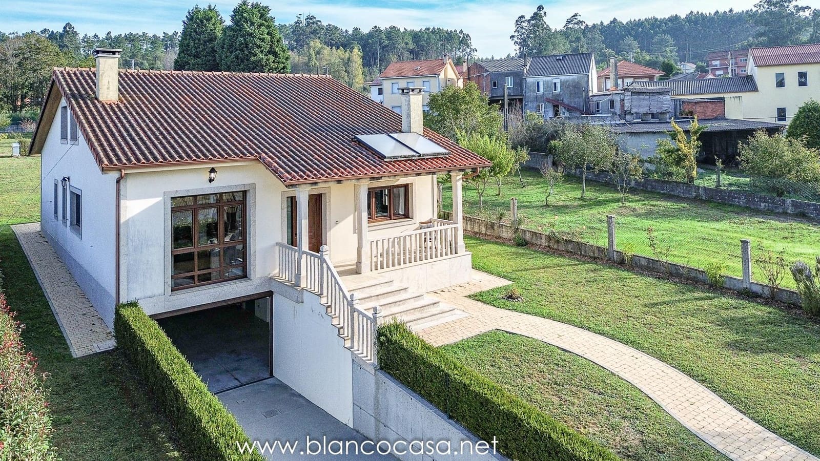 6 sypialnia Willa na sprzedaż w Carballo z garażem - 440 000 € (Ref: 9383387)