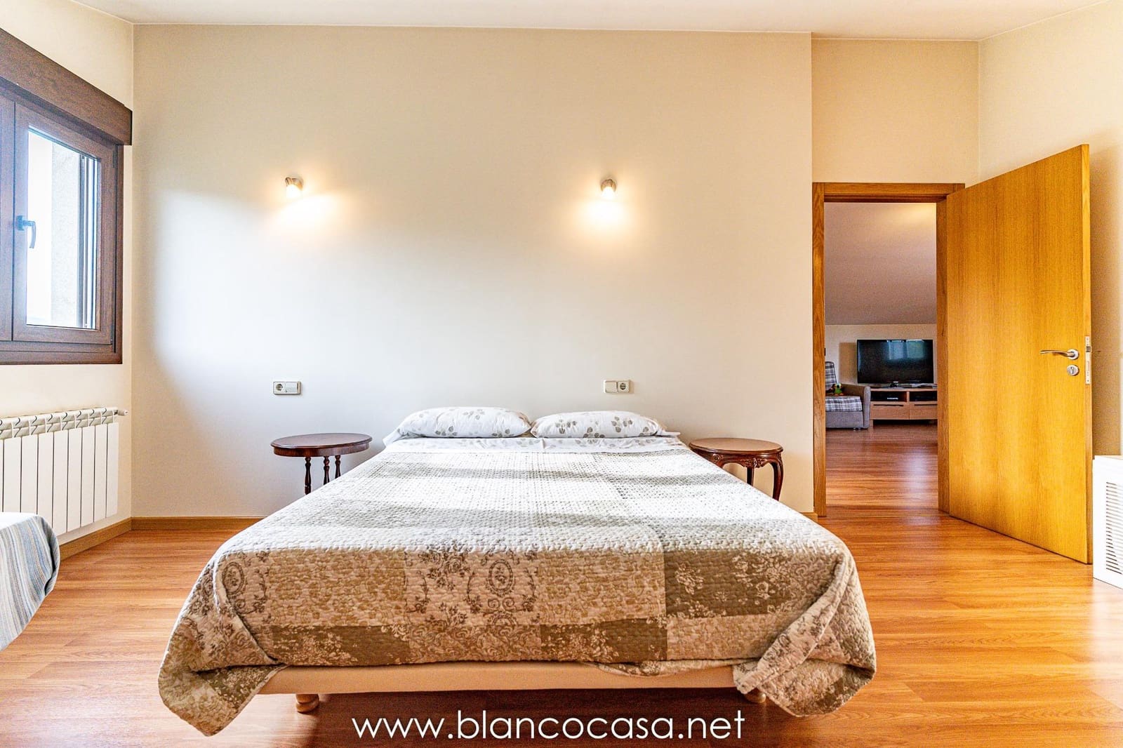 6 sypialnia Willa na sprzedaż w Carballo z garażem - 440 000 € (Ref: 9383387)