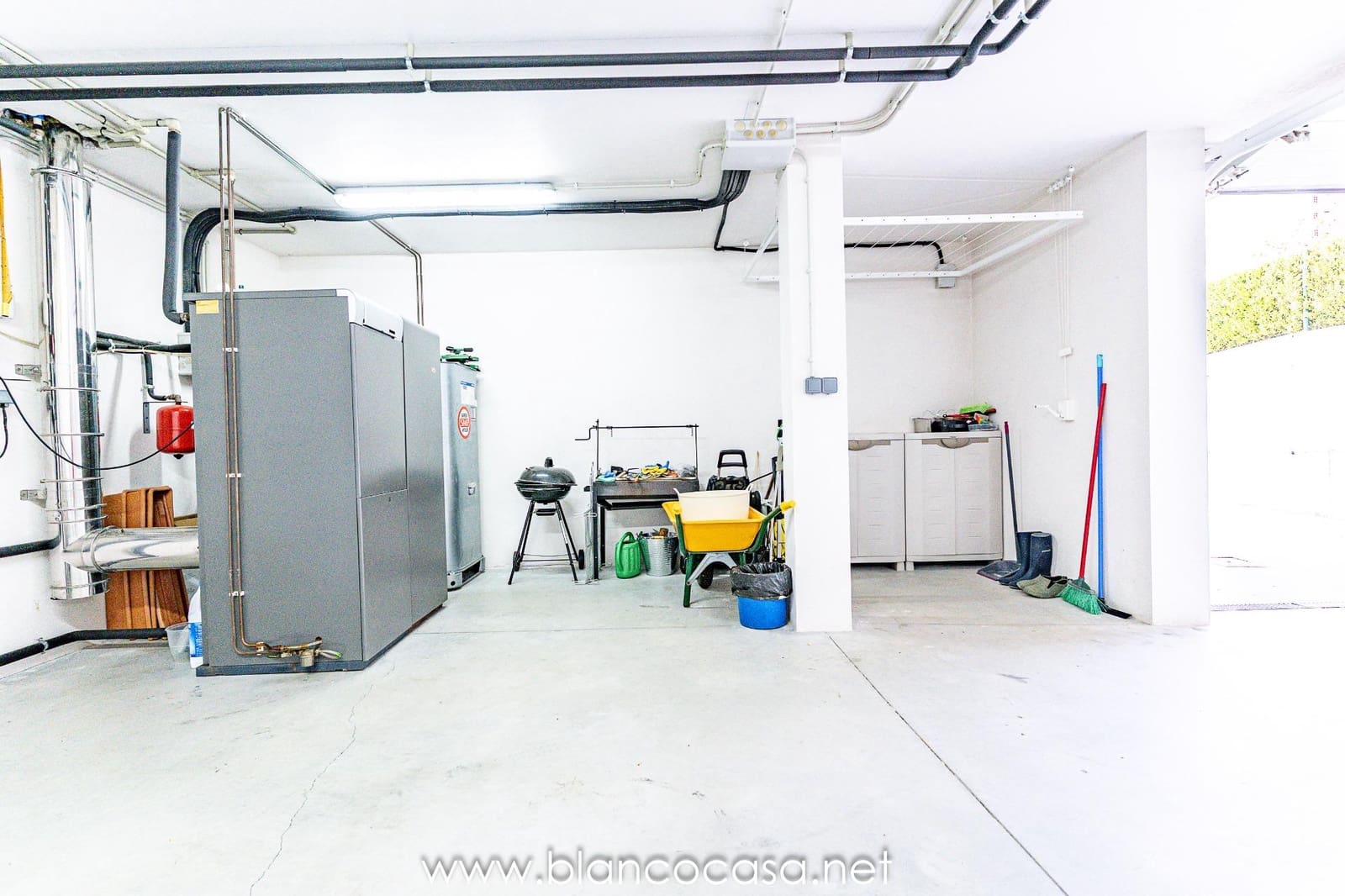 6 sypialnia Willa na sprzedaż w Carballo z garażem - 440 000 € (Ref: 9383387)