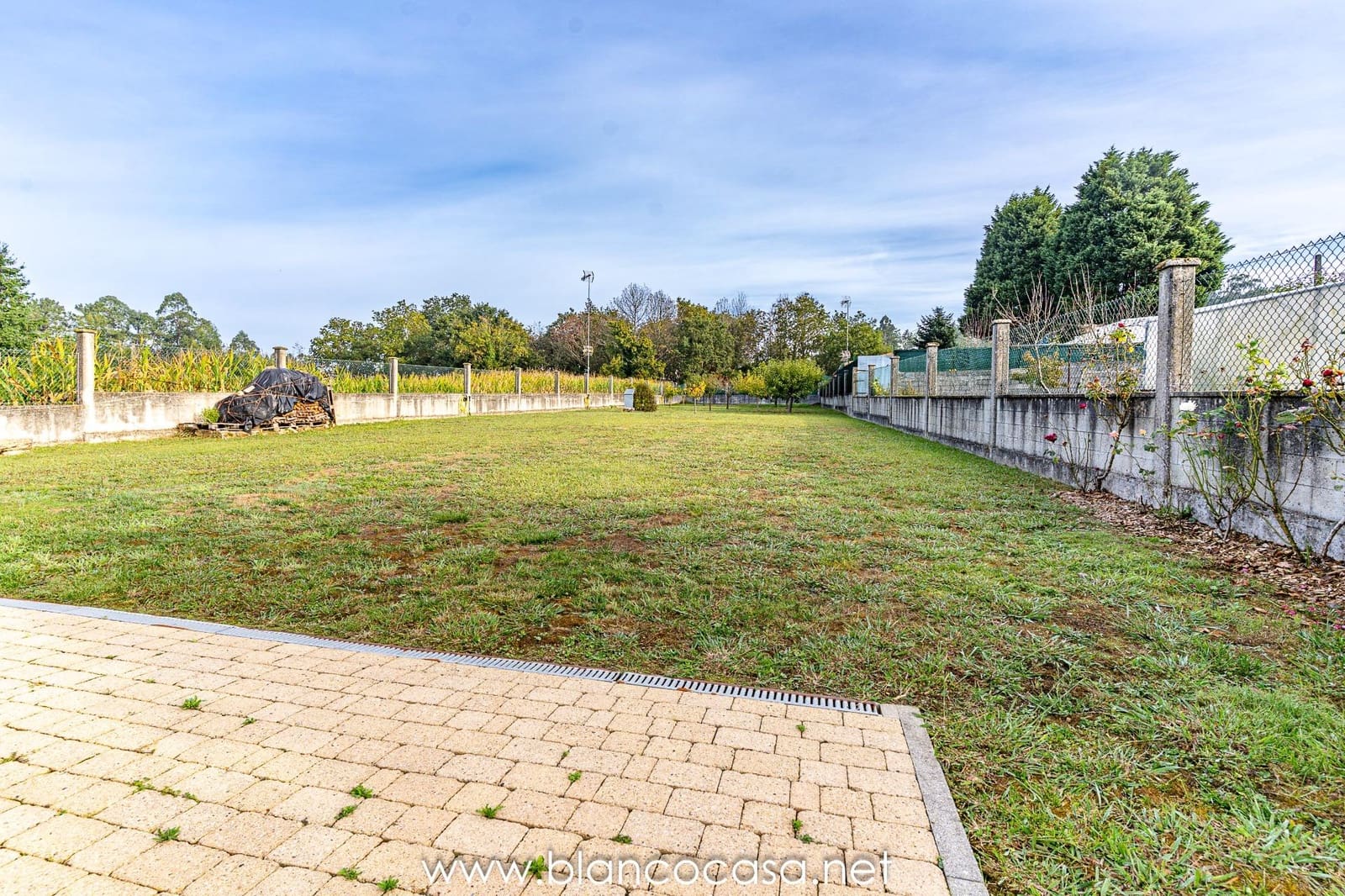 6 sypialnia Willa na sprzedaż w Carballo z garażem - 440 000 € (Ref: 9383387)