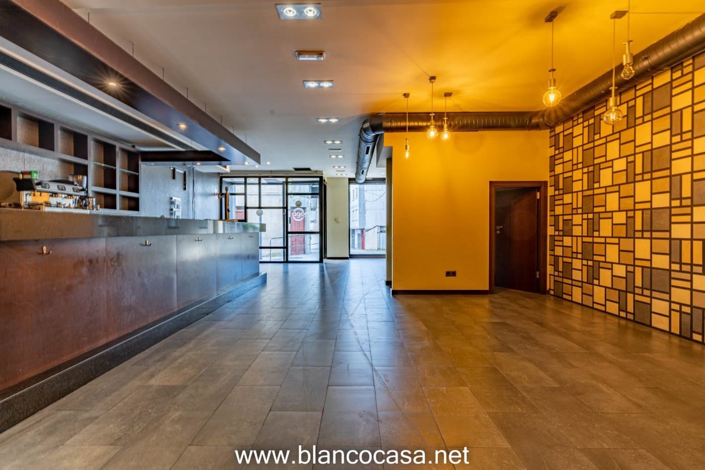 Firma/Unternehmen zu vermieten in Carballo - 500 € (Ref: 9383388)