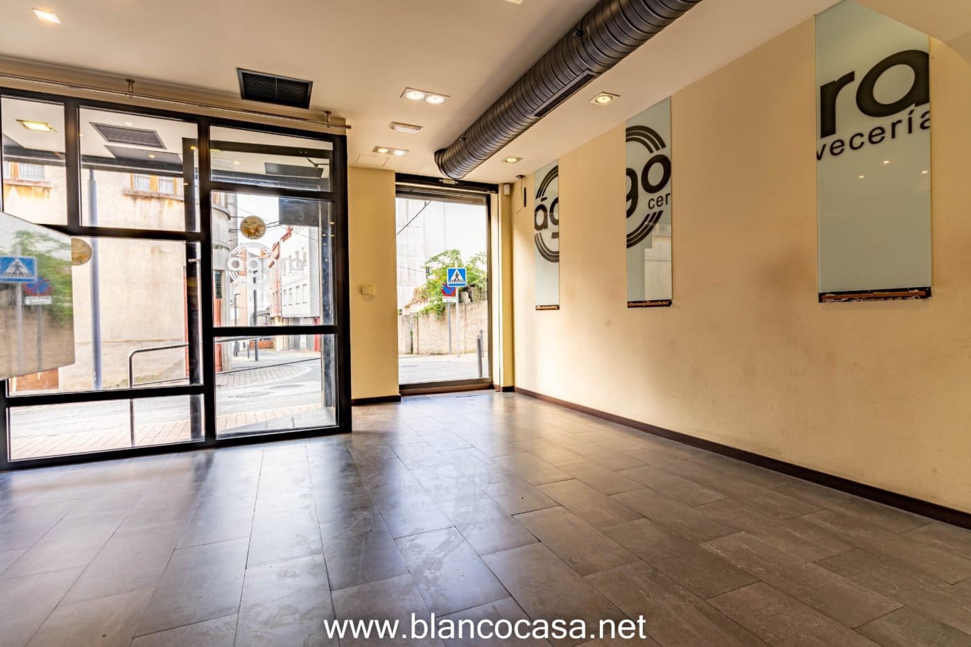 Firma/Unternehmen zu vermieten in Carballo - 500 € (Ref: 9383388)