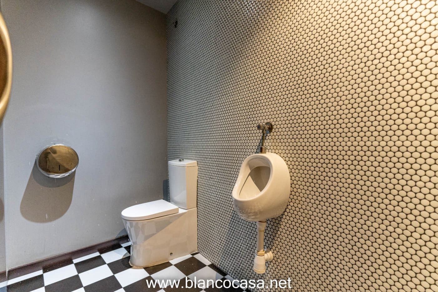 Firma/Unternehmen zu vermieten in Carballo - 500 € (Ref: 9383388)