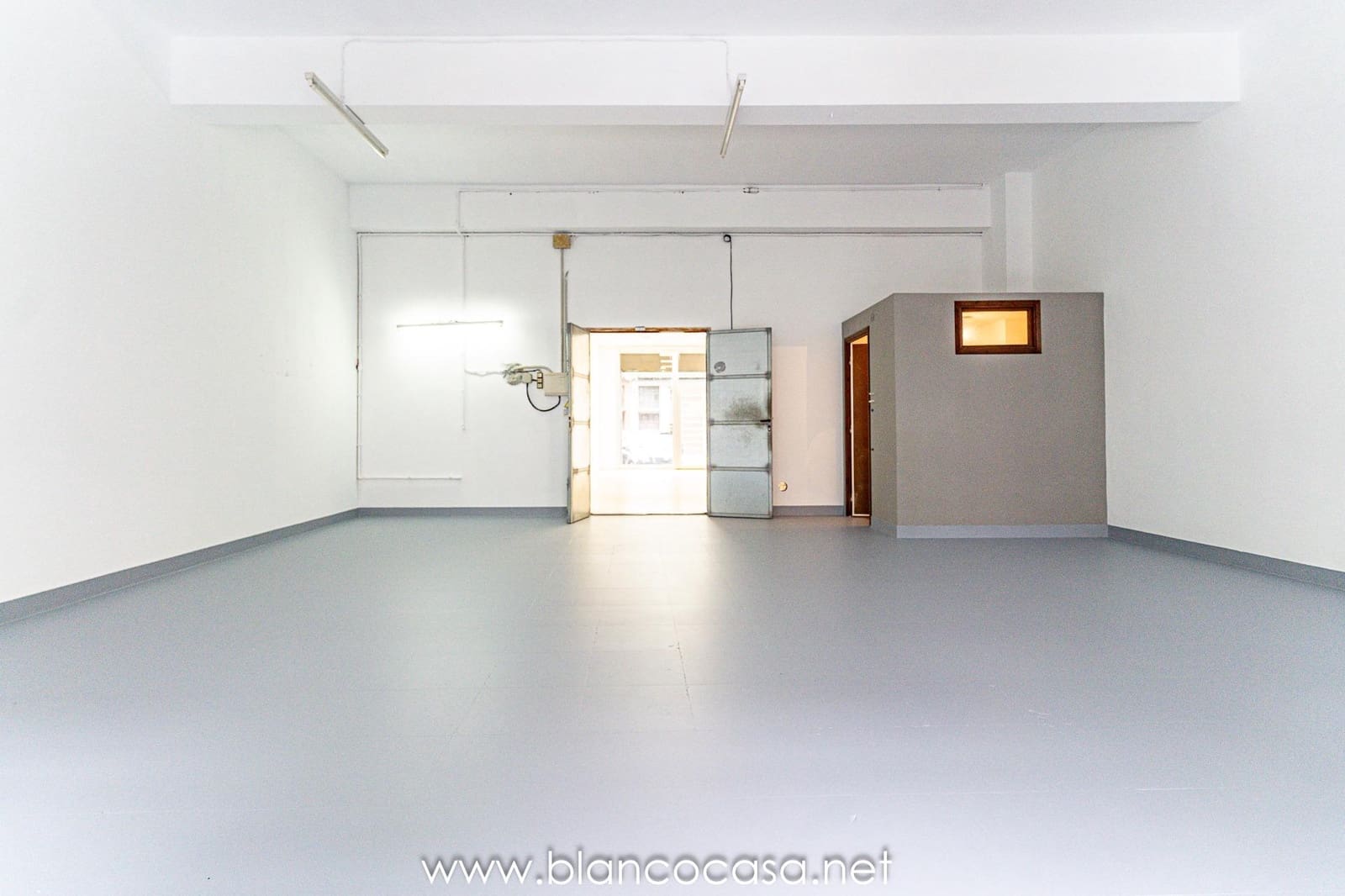 Kommersiell til salgs i Carballo - € 88 000 (Ref: 9383389)