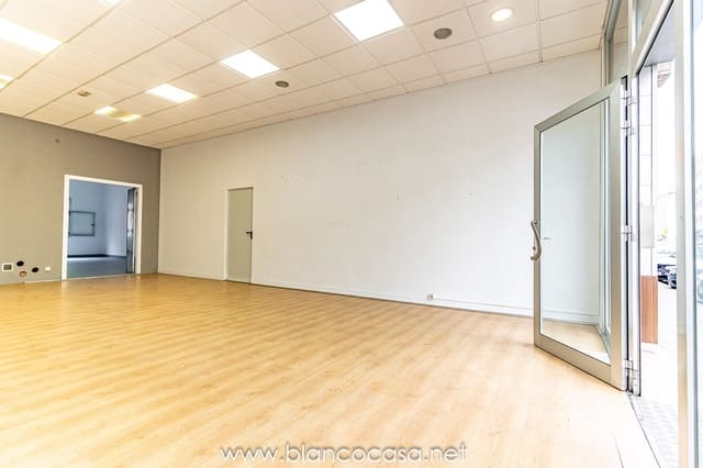 Kommersiell til salgs i Carballo - € 88 000 (Ref: 9383389)