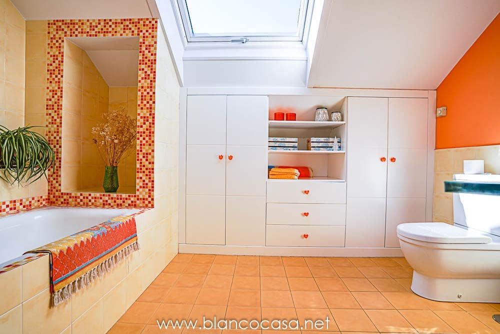 5 sypialnia Willa na sprzedaż w Carballo z garażem - 399 900 € (Ref: 9383391)