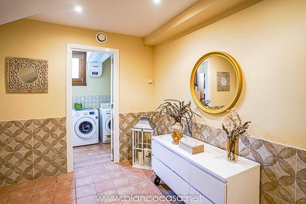 5 sypialnia Willa na sprzedaż w Carballo z garażem - 399 900 € (Ref: 9383391)