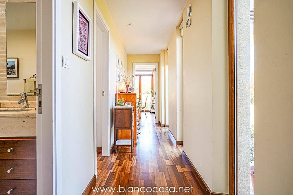 5 sypialnia Willa na sprzedaż w Carballo z garażem - 399 900 € (Ref: 9383391)