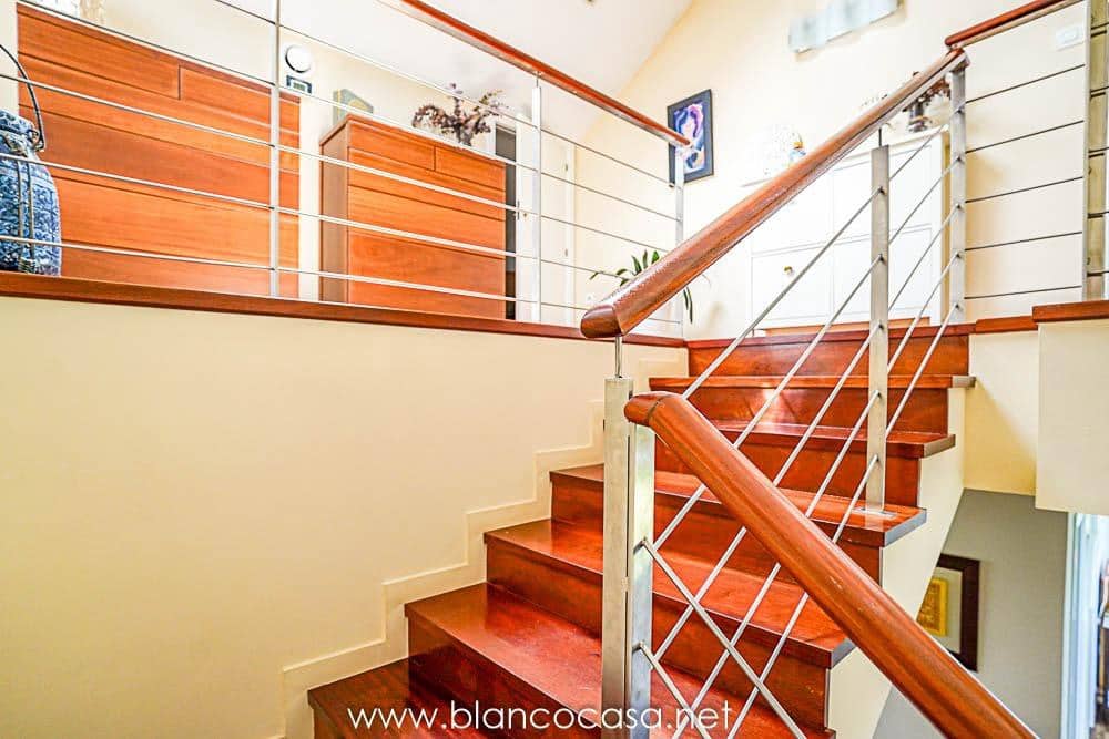 5 sypialnia Willa na sprzedaż w Carballo z garażem - 399 900 € (Ref: 9383391)