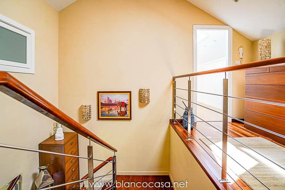 5 sypialnia Willa na sprzedaż w Carballo z garażem - 399 900 € (Ref: 9383391)