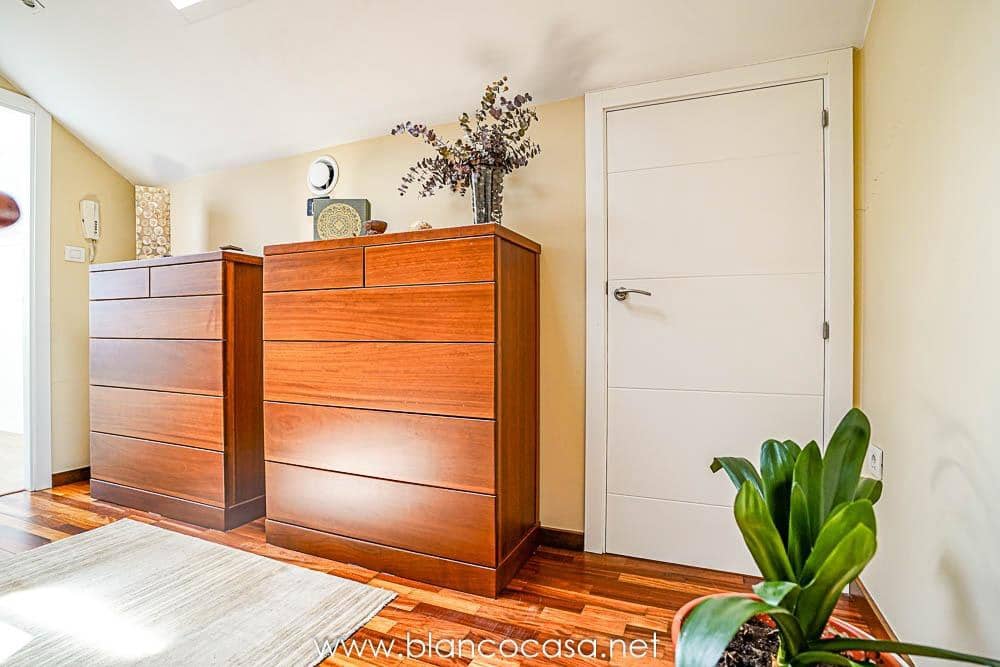 5 sypialnia Willa na sprzedaż w Carballo z garażem - 399 900 € (Ref: 9383391)