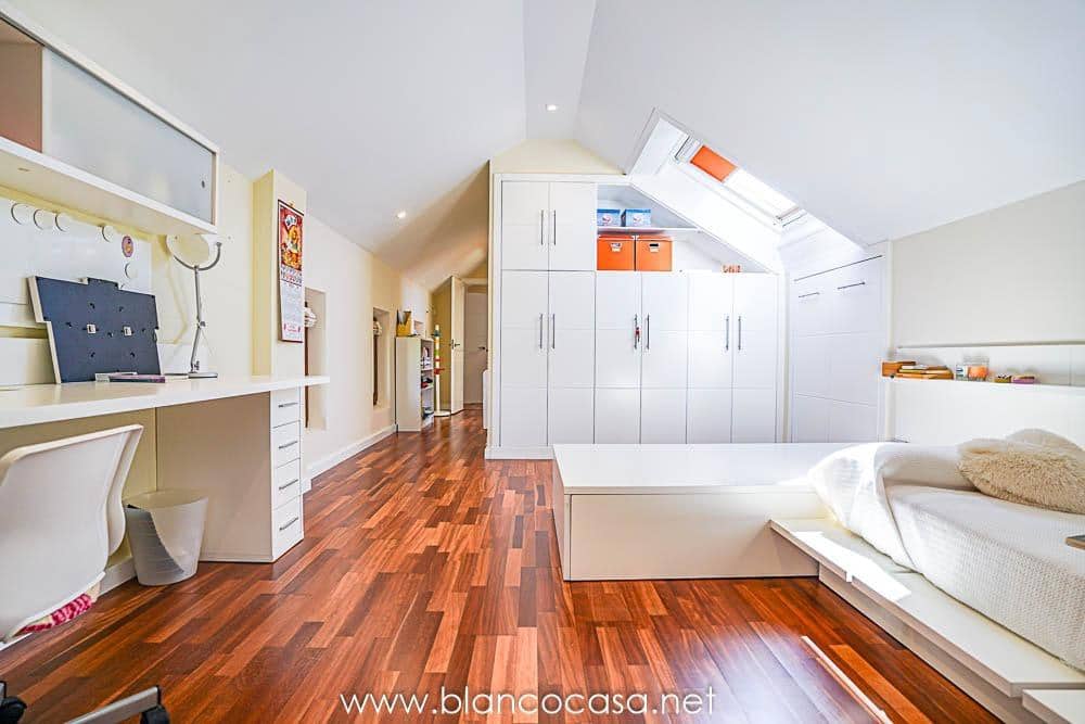 5 sypialnia Willa na sprzedaż w Carballo z garażem - 399 900 € (Ref: 9383391)