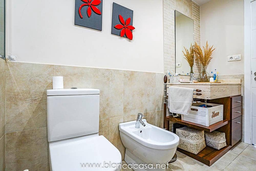 5 sypialnia Willa na sprzedaż w Carballo z garażem - 399 900 € (Ref: 9383391)