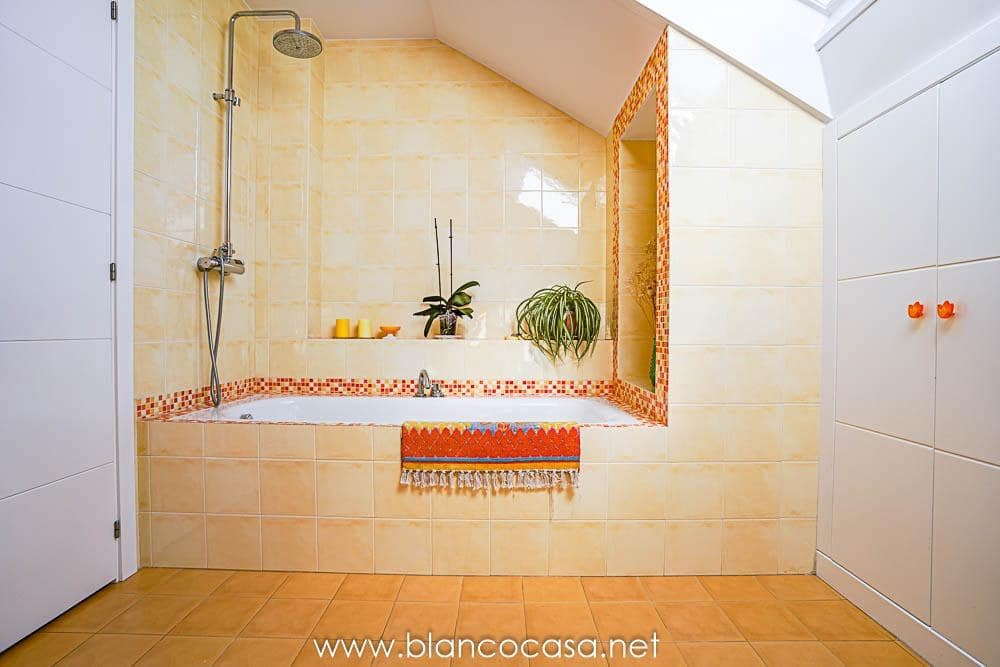 5 sypialnia Willa na sprzedaż w Carballo z garażem - 399 900 € (Ref: 9383391)