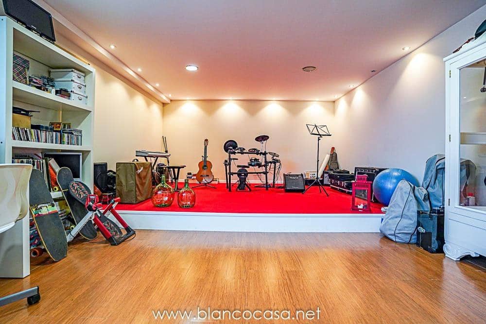 5 sypialnia Willa na sprzedaż w Carballo z garażem - 399 900 € (Ref: 9383391)