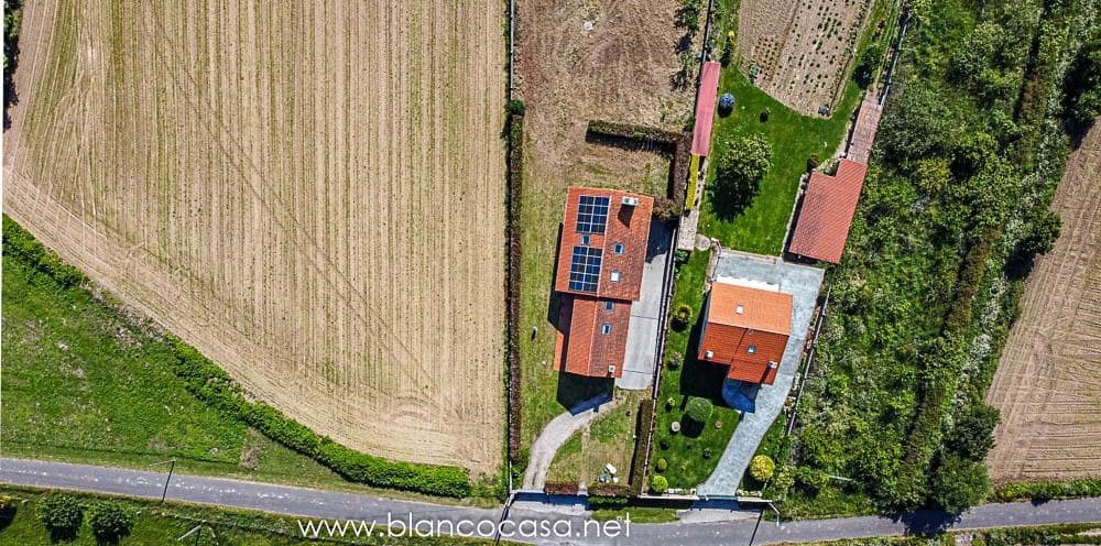 5 sypialnia Willa na sprzedaż w Carballo z garażem - 399 900 € (Ref: 9383391)