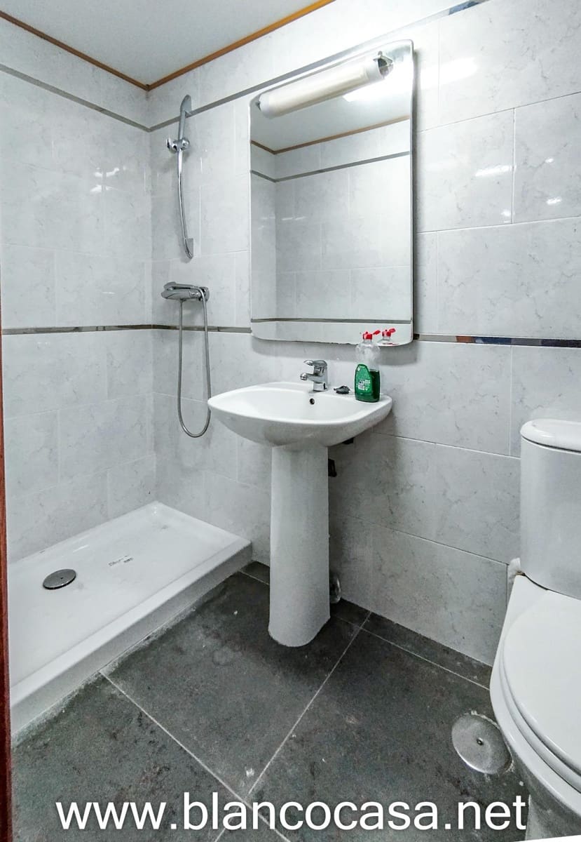 Business for rent in Arteixo with garage - € 400 (Ref: 9383394)