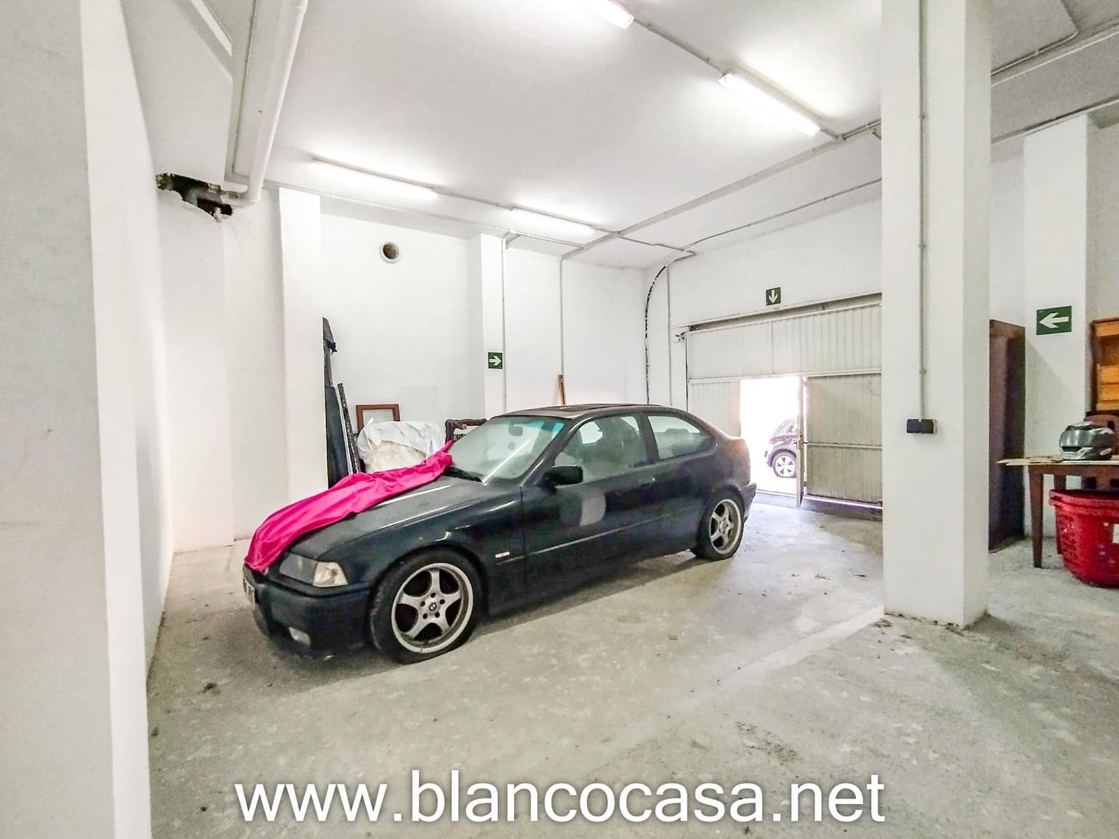 Business for rent in Arteixo with garage - € 400 (Ref: 9383394)