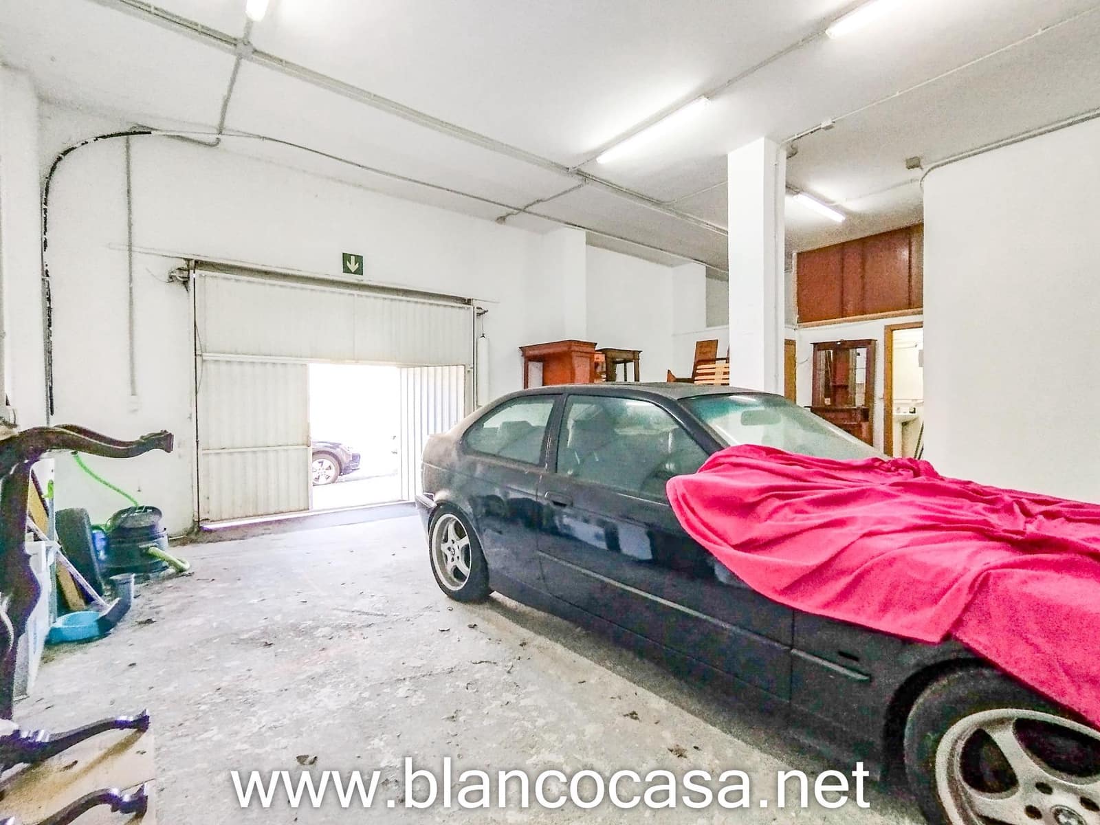 Business for rent in Arteixo with garage - € 400 (Ref: 9383394)