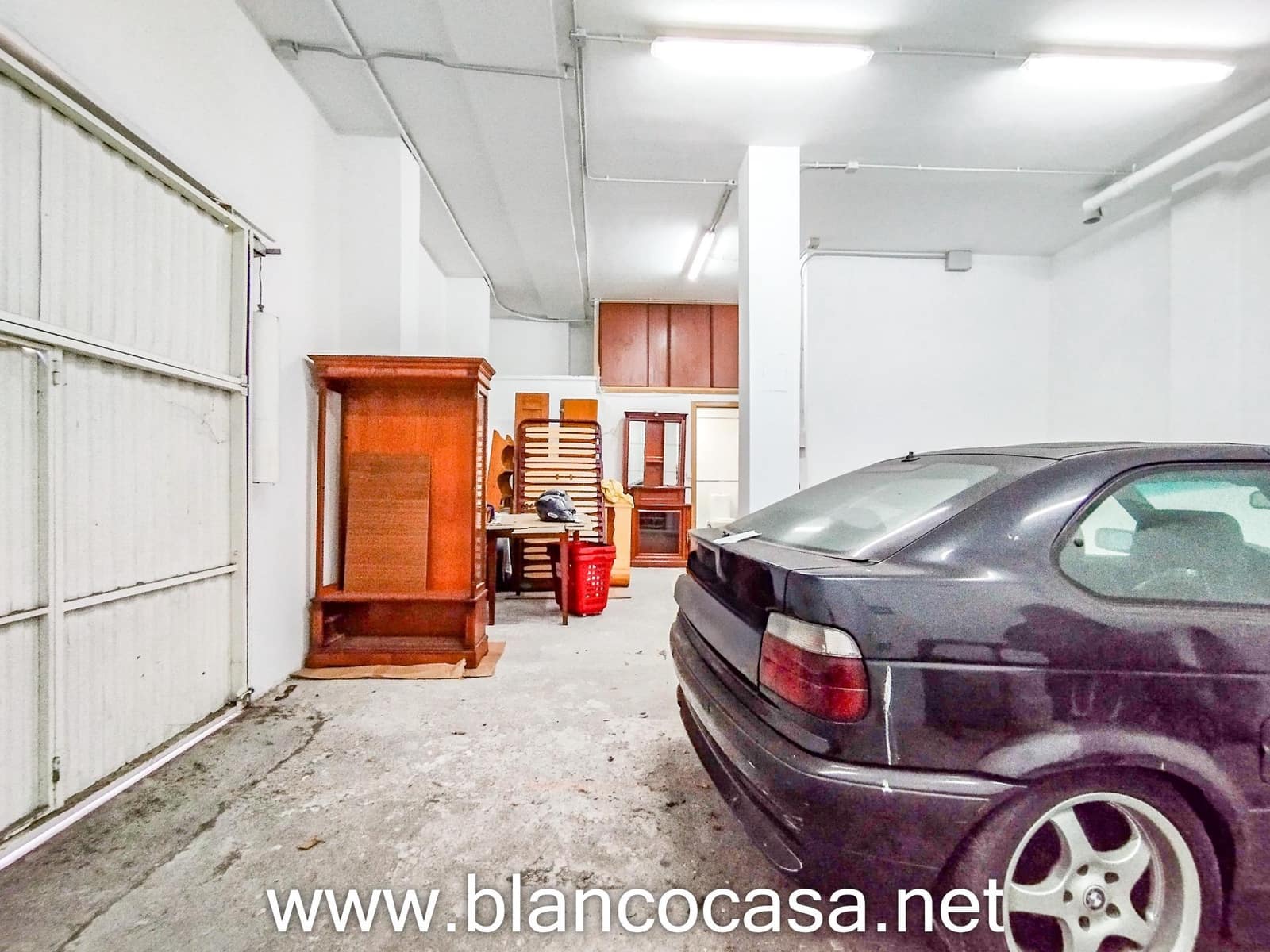 Business for rent in Arteixo with garage - € 400 (Ref: 9383394)