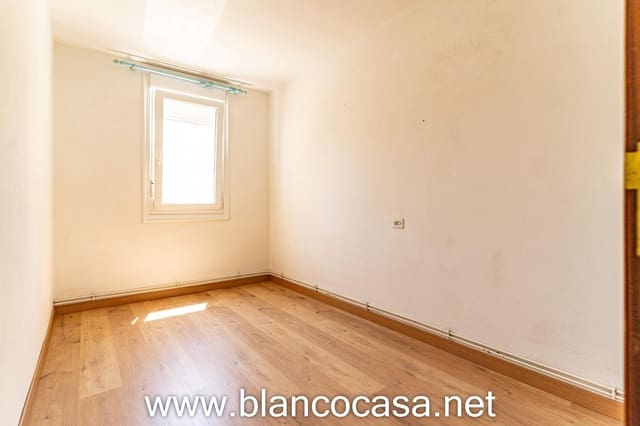 5 quarto Casa em Banda para venda em Ponteceso - 139 900 € (Ref: 9383395)