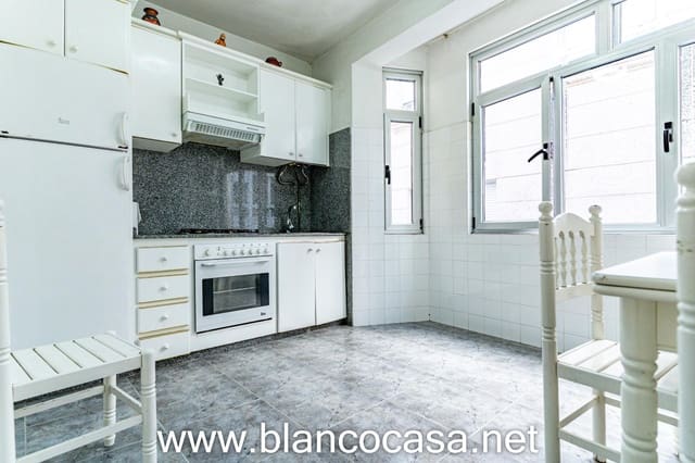 5 sypialnia Dom na sprzedaż w Ponteceso - 149 900 € (Ref: 9383396)