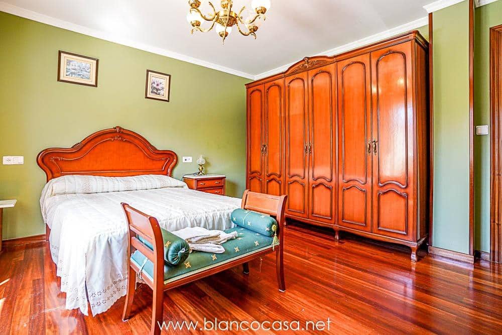 4 sovrum Hus till salu i Arteixo - 330 000 € (Ref: 9383397)