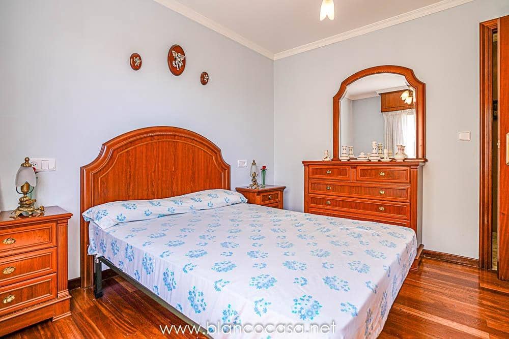 4 sovrum Hus till salu i Arteixo - 330 000 € (Ref: 9383397)