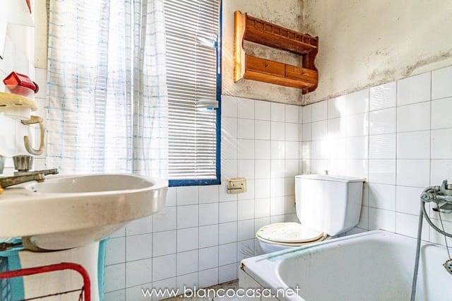 2 soverom Hus til salgs i Malpica de Bergantiños - € 49 999 (Ref: 9383400)