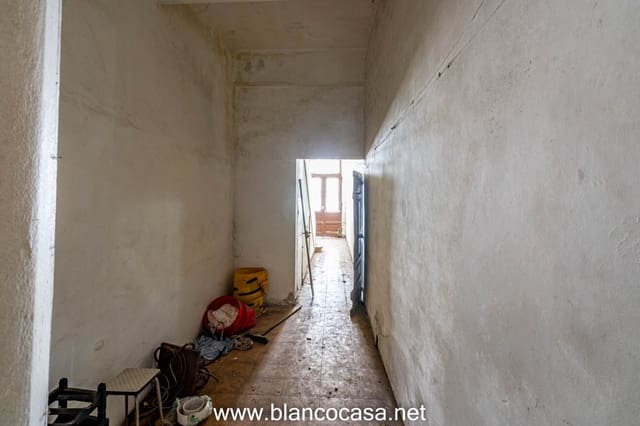 5 Zimmer Haus zu verkaufen in Carballo mit Garage - 215.000 € (Ref: 9383401)