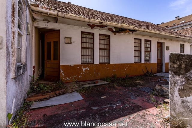 5 Zimmer Haus zu verkaufen in Carballo mit Garage - 215.000 € (Ref: 9383401)