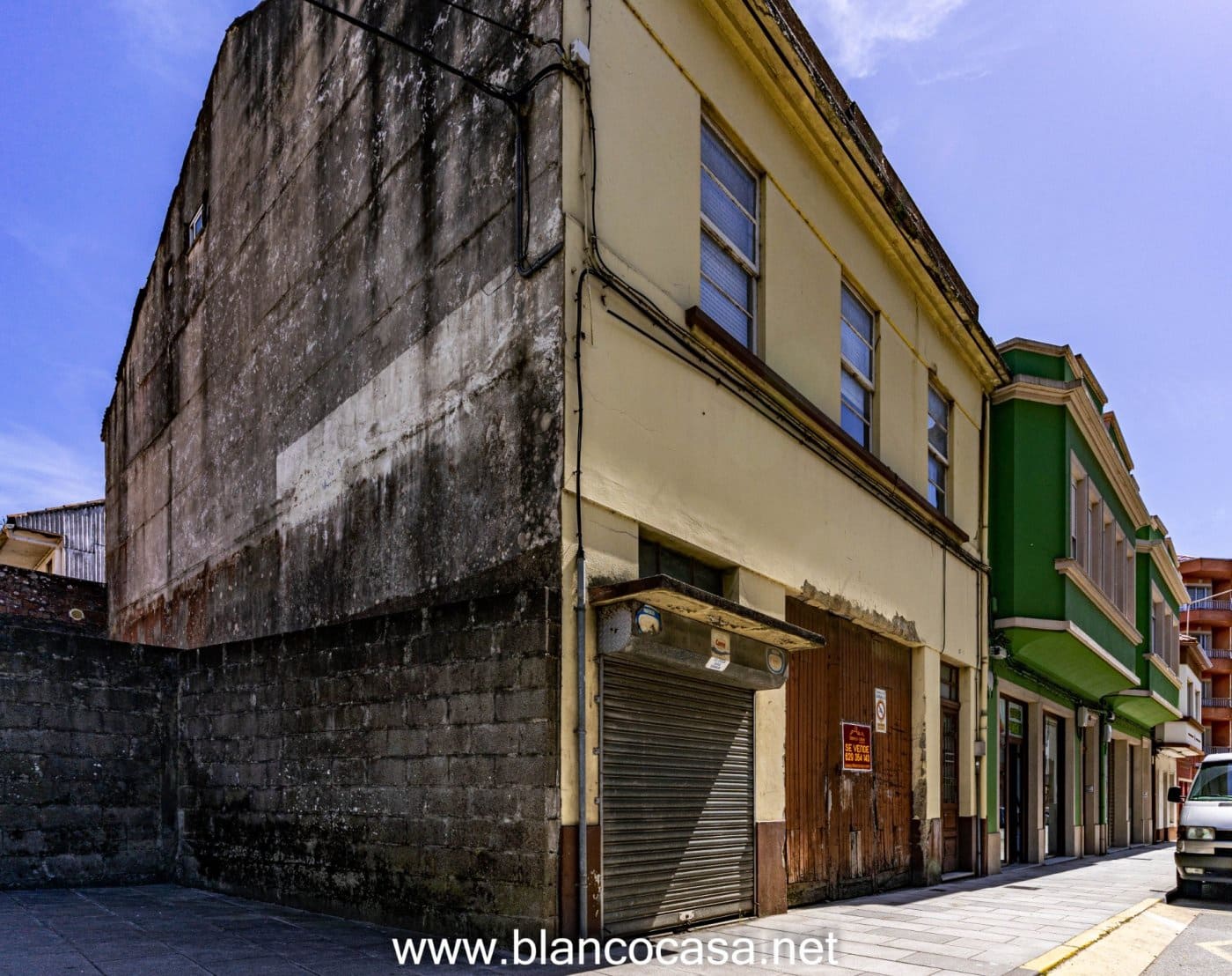 5 makuuhuone Omakotitalo myytävänä paikassa Carballo mukana 
autotalli - 215 000 € (Ref: 9383401)