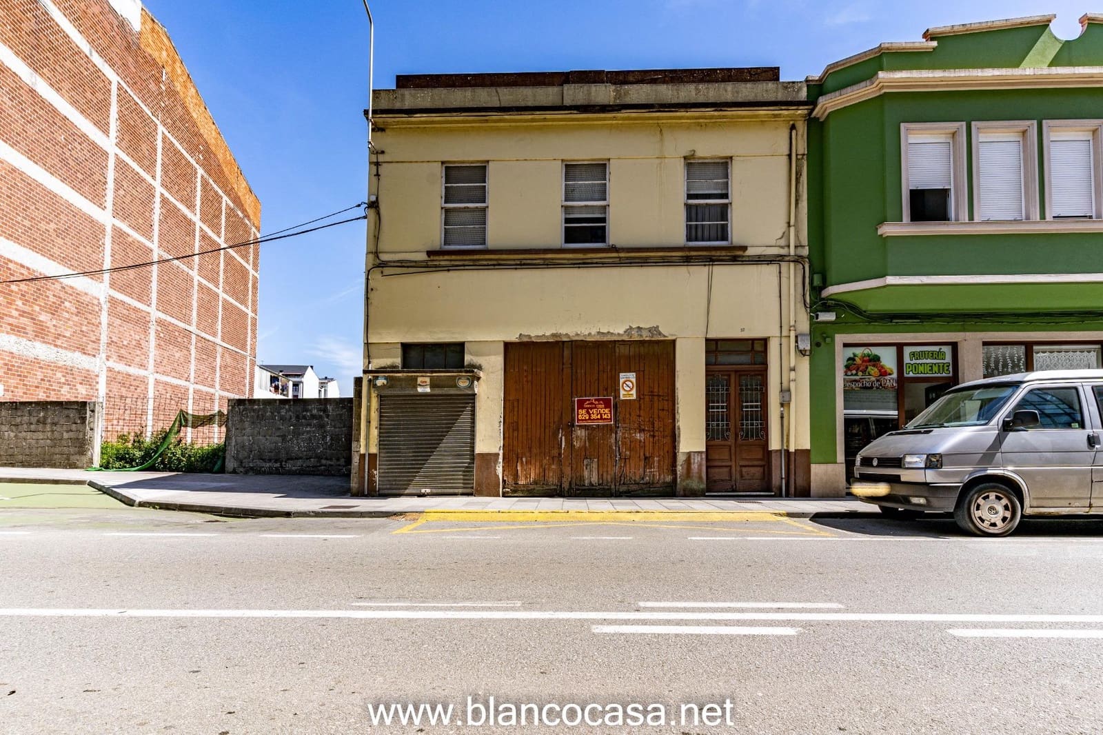 5 makuuhuone Omakotitalo myytävänä paikassa Carballo mukana 
autotalli - 215 000 € (Ref: 9383401)